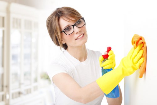 Local floor cleaning for commercial premises in BR3