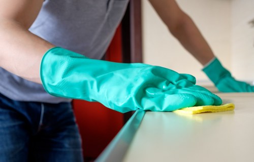 Cleaning service for a flat in the BR3 area with local access challenges